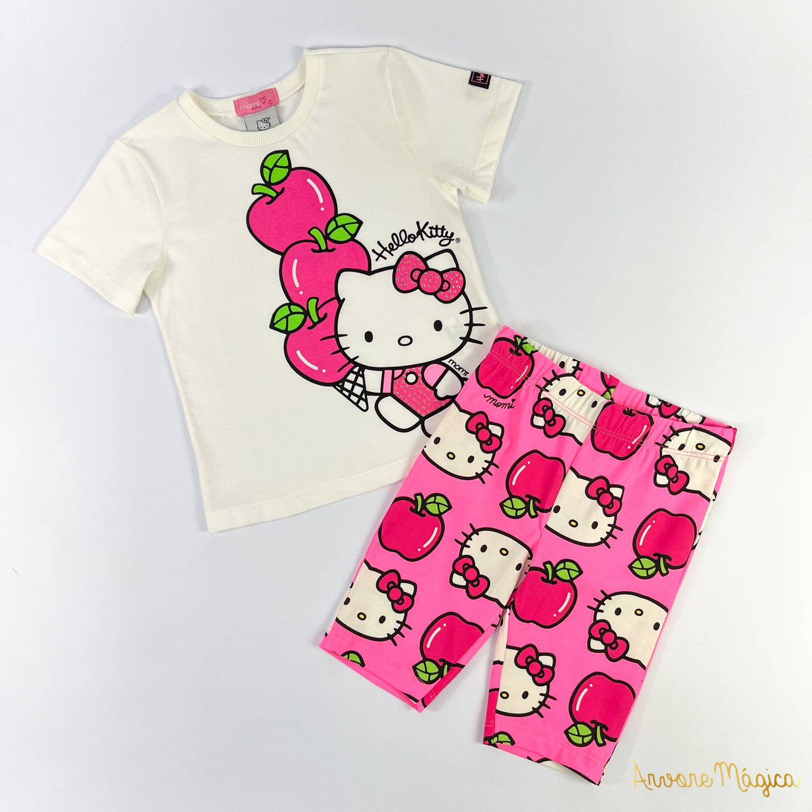 Conjunto Infantil Momi Maçãzinhas Hello Kitty