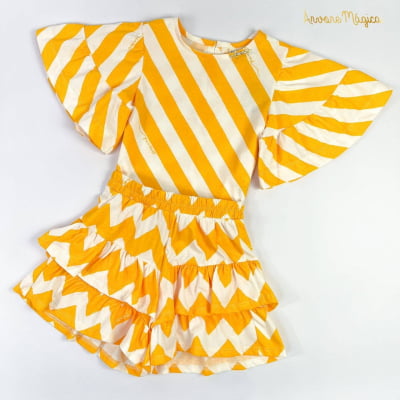 Conjunto Infantil Listrado Amarelo Animê