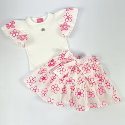 Conjunto Infantil Momi Flores Bordadas